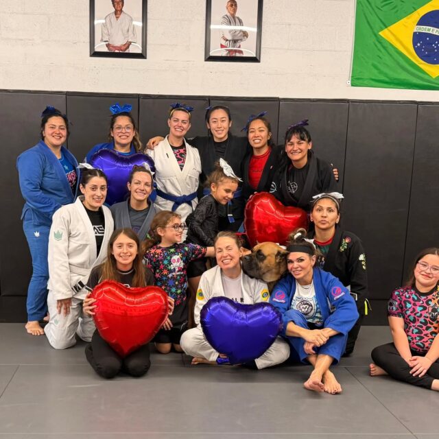 A special Valentine's Women's class today! Join us every Saturday at 10am! #valentinesday #waterstreetdistrict #cascao #womensupportingwomen