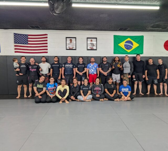 Best way to spend Cinco de Mayo: hard rolls and good company. Tonight's class had both in full supply. Salud to everyone who showed up and put in work. 

#CincoDeMayoBJJ #CincoDeChoke #TacosAndTakedowns #MargaritasAndMatwork