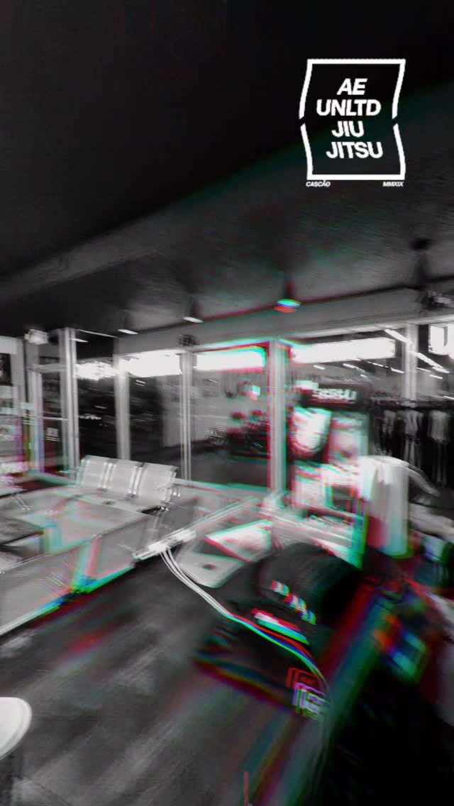 Thursday night No-Gi grind. Chromatic sweat, real effort, no shortcuts&mdash;just adults chasing better reps and sharper rounds together. 🥋⚡️ . Stay consistent, stay coachable, stay dangerous. . See you on the mats next week. . #AEUNLTD #NoGi #HendersonNV #JiuJitsuFamily #Cascao